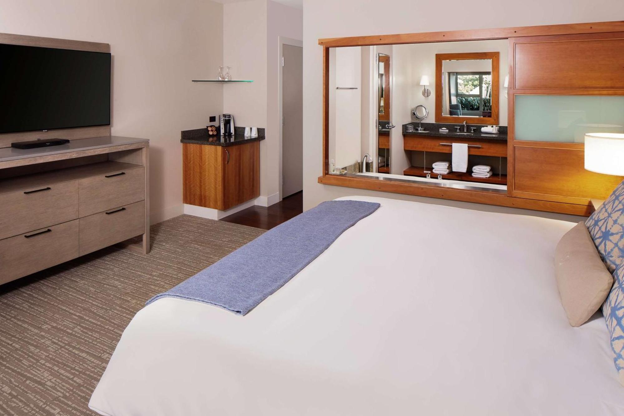 Chrysalis Inn & Spa Bellingham, Curio Collection By Hilton Экстерьер фото