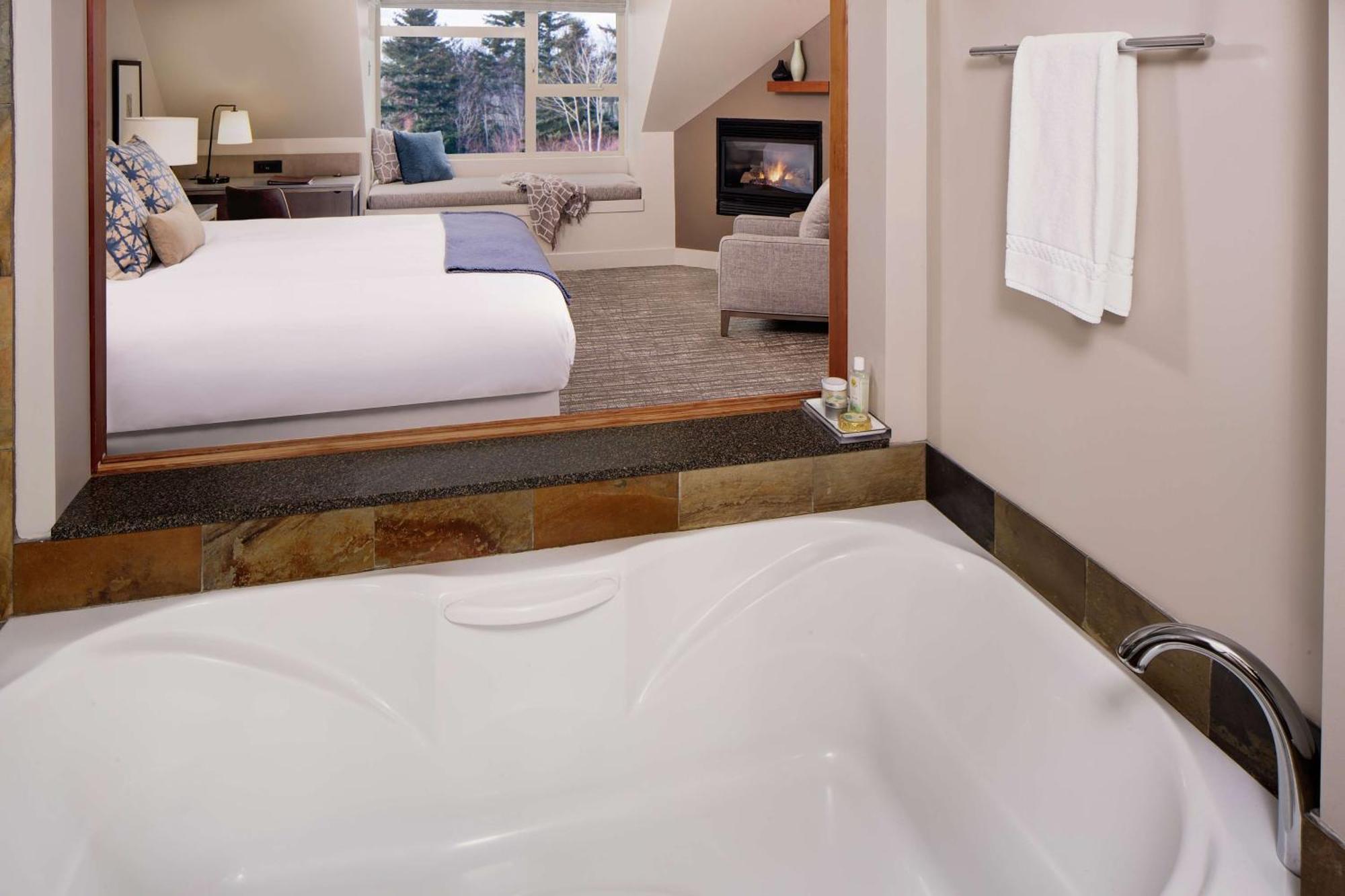 Chrysalis Inn & Spa Bellingham, Curio Collection By Hilton Экстерьер фото